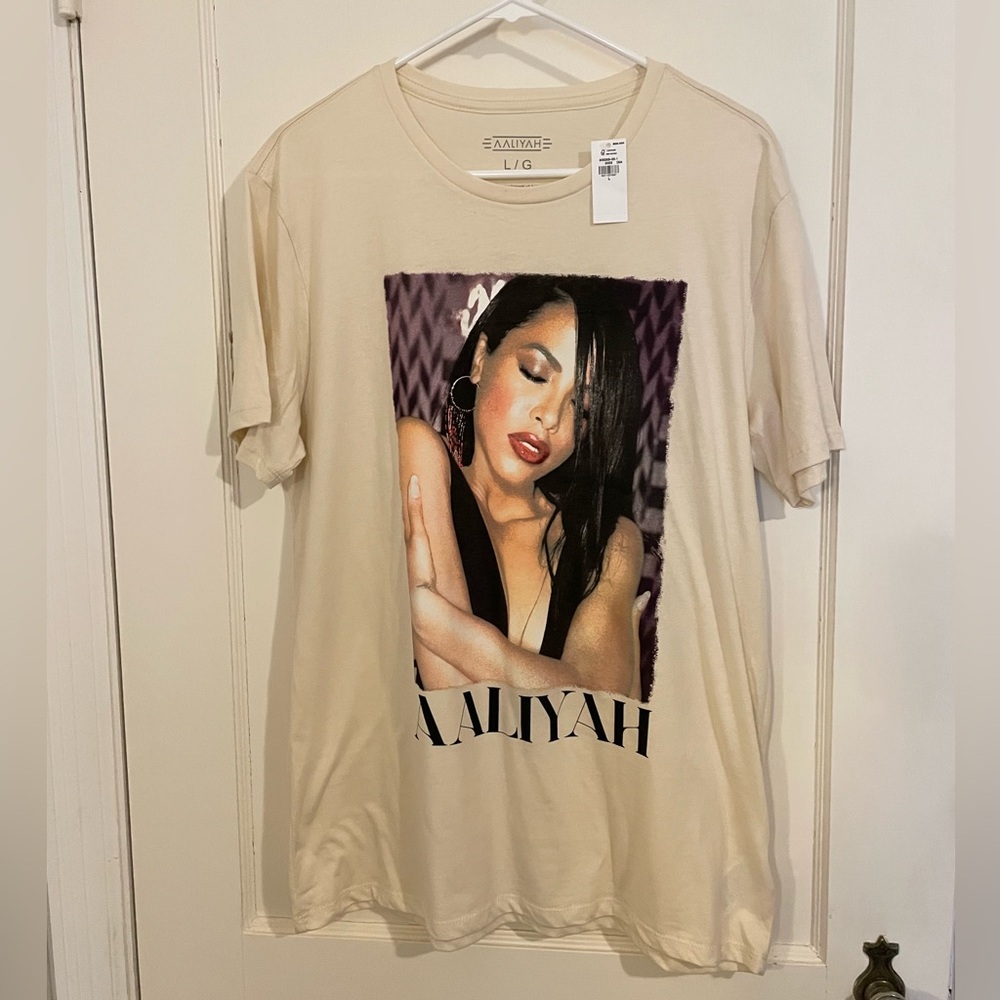 Aaliyah Graphic Beige T-Shirt